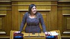 Κωνσταντοπούλου: Ταξικό και όχι σεξιστικό το σιγά μην σκίσεις κανένα καλσόν