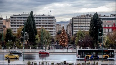 Καιρός: Ήπιες θερμοκρασίες, τοπικές βροχές και αβεβαιότητα για τις γιορτές 
