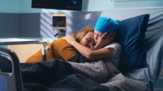 Φλόγα: Για τα παιδιά που έφυγαν νωρίς από καρκίνο, ανάβουμε ένα κερί για μια ώρα
