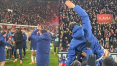 Δείτε βίντεο: Αποθεώθηκε ο Ζαφείρης στο «αντίο» του στη Σλάβια και έρχεται στη Θεσσαλονίκη για τον ΠΑΟΚ 
