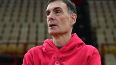 Μπαρτζώκας: Πρέπει να νικήσουμε τη Βαλένθια, δεν θα παίξει ο Μόρις