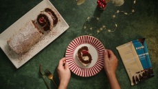 Gingerbread roll με γέμιση λευκής σοκολάτας