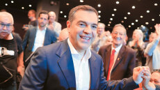 Ο Τσίπρας στην Πάτρα με την «Ιθάκη» την ώρα που ο… εξώστης θα μιλάει στη Βουλή για τον Προϋπολογισμό