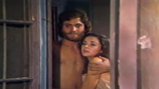 Αλμπέρτο Εσκενάζυ: Ο ρόλος του στο «Φως του Αυγερινού» που συνδέθηκε με τον σεισμό του 1981