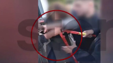 Καθηγητής έπιασε τα δάχτυλα μαθητή με κόφτη σε κατάληψη στο Χαλάνδρι, δείτε βίντεο