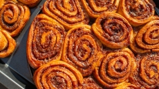 Η επιστήμη πίσω από τα τέλεια cinnamon rolls
