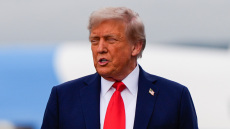 Αεροπορικά πλήγματα των ΗΠΑ κατά του Ισλαμικού κράτους στη Νιγηρία, για προστασία των χριστιανών κάνει λόγο ο Τραμπ
