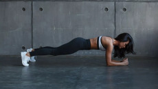 5 ασκήσεις που θα δυναμώσουν τα χέρια σας αμέσως
