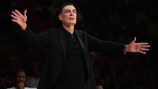 Η απάντηση του Μπαρτζώκα για τις αποδοκιμασίες στο ΣΕΦ και τον Λαρεντζάκη 