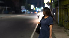 Φοβάστε όταν επιστρέφετε μόνοι στο σπίτι; Έξυπνη εφαρμογή βρίσκει την πιο ασφαλή διαδρομή
