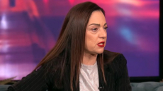 Ελένη Καρακάση: Συνειδητοποίησα ότι είχα καταπιέσει πάρα πολύ την ανάγκη μου να νιώσω τη μητρότητα
