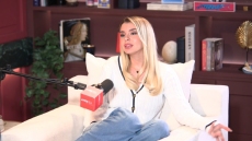 Η Cinderella για τον πατέρα της: Δεν ξέρω πώς είναι να έχεις έναν μπαμπά να σε προστατεύει