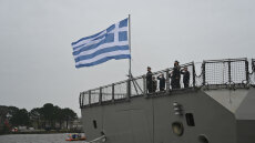 Η ελληνική σημαία υψώθηκε στη φρεγάτα «Κίμων»: Πώς αλλάζει τους όρους στο Αιγαίο η πρώτη ελληνική Belharra 