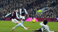 Η Άστον Βίλα 2-1 τη Μάντσεστερ Γιουνάιτεντ, τεσσάρα της Μπάγερν στην Χάιντενχαϊμ - Δείτε γκολ από τα γήπεδα της Ευρώπης 