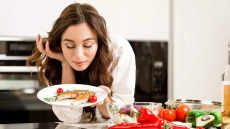 Τι τρώνε οι Βίκινγκς και νικούν τον διαβήτη; Η σκανδιναβική διατροφή που προστατεύει το ήπαρ και ρίχνει το σάκχαρο