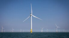 ΗΠΑ: Αναστέλλονται οι άδειες κατασκευής πέντε θαλάσσιων αιολικών πάρκων γιατί συνιστούν «απειλή για την εθνική ασφάλεια»