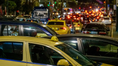 Μποτιλιάρισμα σε Κηφισό, Αττική Οδό, Σκαραμαγκά, Πειραιά και κέντρο - Live η κίνηση στις Εθνικές Οδούς 
