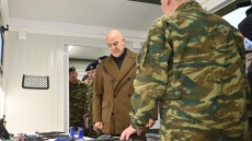 Στη δεύτερη μονάδα παραγωγής drone στην Ξάνθη ο Δένδιας για τα Χριστούγεννα