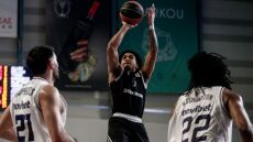 Με 28 πόντους του Ταϊρί ο ΠΑΟΚ επικράτησε 72-68 στο… θρίλερ της Καρδίτσας