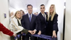 Εγκαινιάστηκε, παρουσία Γεωργιάδη, το νέο ΤΕΠ 13 θέσεων στο νοσοκομείο «Έλενα Βενιζέλου»