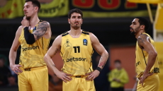 Άρης - Τσεντεβίτα 60-89: Εφιαλτική βραδιά στο Παλέ 
