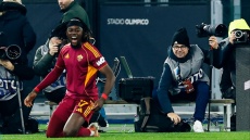 Serie A: «Ζωντανή» για τον τίτλο η Ρόμα, 3-1 την Τζένοα 