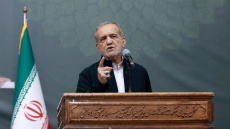 Ο Ιρανός πρόεδρος απαντά στον Τραμπ: Σκληρή απάντηση εάν δεχθούμε επίθεση