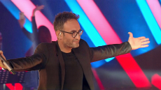 Μεγάλος νικητής του The Voice ο Κωνσταντίνος Κωμοδρόμος από την ομάδα της Έλενας Παπαρίζου, δείτε βίντεο