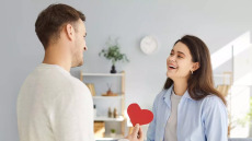 Το καλύτερο φάρμακο για την καρδιά είναι το ταίρι σας – Εάν τα πηγαίνετε καλά!