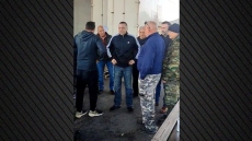 Και ο… Κασιδιάρης στα μπλόκα, αφού πήρε πενθήμερη άδεια από τη φυλακή