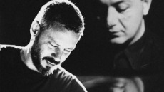 Αλκίνοος Ιωαννίδης: Ερμηνεύει Χατζιδάκι στο Μέγαρο Μουσικής Θεσσαλονίκης με τις "ευλογίες" του γιου του