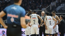 ΠΑΟΚ: Ματαιώθηκε η πτήση λόγω των ισχυρών ανέμων και θα διανυκτερεύσει στη Μύκονο η αποστολή της ομάδας μπάσκετ 