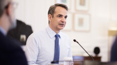 Μητσοτάκης: Τα Θεοφάνια μάς δίνουν νέα δύναμη, η Ελλάδα προχωρεί βελτιώνοντας τη ζωή των πολιτών της