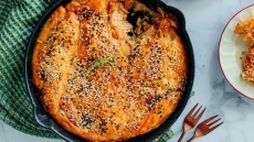 Κοτόπιτα κατσαρόλας με φύλλο σφολιάτας
