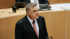 Κύπριος βουλευτής καταγγέλθηκε για ξυλοδαρμό της συντρόφου του ενώ έκαναν διακοπές στην Αθήνα και τέθηκε εκτός ψηφοδελτίου