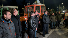 Σκληραίνουν για να πάνε σε διάλογο οι αγρότες, θα απαντήσουν μετά τις κυβερνητικές εξαγγελίες της Τετάρτης