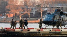 Όσα έγιναν στο δικαστήριο με τον Μαδούρο: Δήλωσε απαχθείς πρόεδρος, ζητήθηκε ιατρική φροντίδα για τη σύζυγο επειδή «έχει μώλωπες»