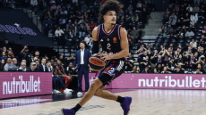 Με κορυφαίο τον Ιφί η Παρί 84-79 την Εφές στην Πόλη, βίντεο 