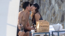 Ερωτευμένη η Τζέσικα Άλμπα, τα φιλιά με τον νέο της σύντροφο σε παραλία στο Μεξικό