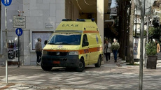 Αγρίνιο: Άνδρας εισέβαλε στο δημαρχείο, επιτέθηκε στον δήμαρχο και δάγκωσε υπάλληλο