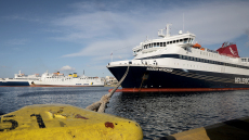 Ισχυροί άνεμοι έως και 9 μποφόρ δυσχεραίνουν τα ακτοπλοϊκά δρομολόγια, απαγόρευση απόπλου σε Πειραιά και πολλά λιμάνια