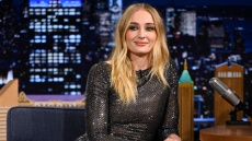 Σόφι Τέρνερ: Όταν ακούω το τραγούδι τίτλων του Game of Thrones μου προκαλεί μετατραυματικό στρες