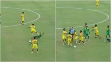 Ποδοσφαιριστής στην Ινδονησία υπέστη κάταγμα στα πλευρά μετά από «δολοφονικό» μαρκάρισμα, δείτε βίντεο
