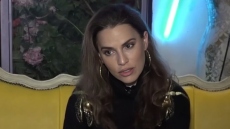 Η Μελία Κράιλινγκ αποκάλυψε πώς προέκυψε η συμμετοχή της στο Emily in Paris
