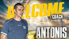 Αντώνης Τσακιρόπουλος: Από σημαία του Ολυμπιακού, προπονητής στην ομάδα βόλεϊ ανδρών της ΑΕΚ
