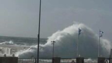 Προβλήματα στα ακτοπλοϊκά δρομολόγια λόγω κακοκαιρίας στο Αιγαίο