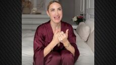 Η Τούνη ενημερώνει το... κοινό της για την ωτίτιδα του παιδιού της και επιτίθεται εμμέσως στον Αλεξάνδρου