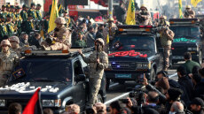 Ποιοι είναι οι πολιτοφύλακες Μπασίτζ που σπέρνουν τον τρόμο στους διαδηλωτές στο Ιράν