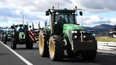 Η κυβέρνηση περνά στην αντεπίθεση και καρφώνει αγροτοσυνδικαλιστές για αδιαλλαξία: Βγαίνει από το συρτάρι το plan B