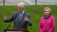 Οι Ρεπουμπλικάνοι θέλουν να παραπέμψουν για περιφρόνηση του Κογκρέσου τον Μπιλ Κλίντον γιατί δεν κατέθεσε για τον Έπσταϊν
